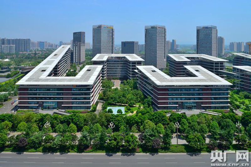 成都软件开发：机遇与挑战并存
